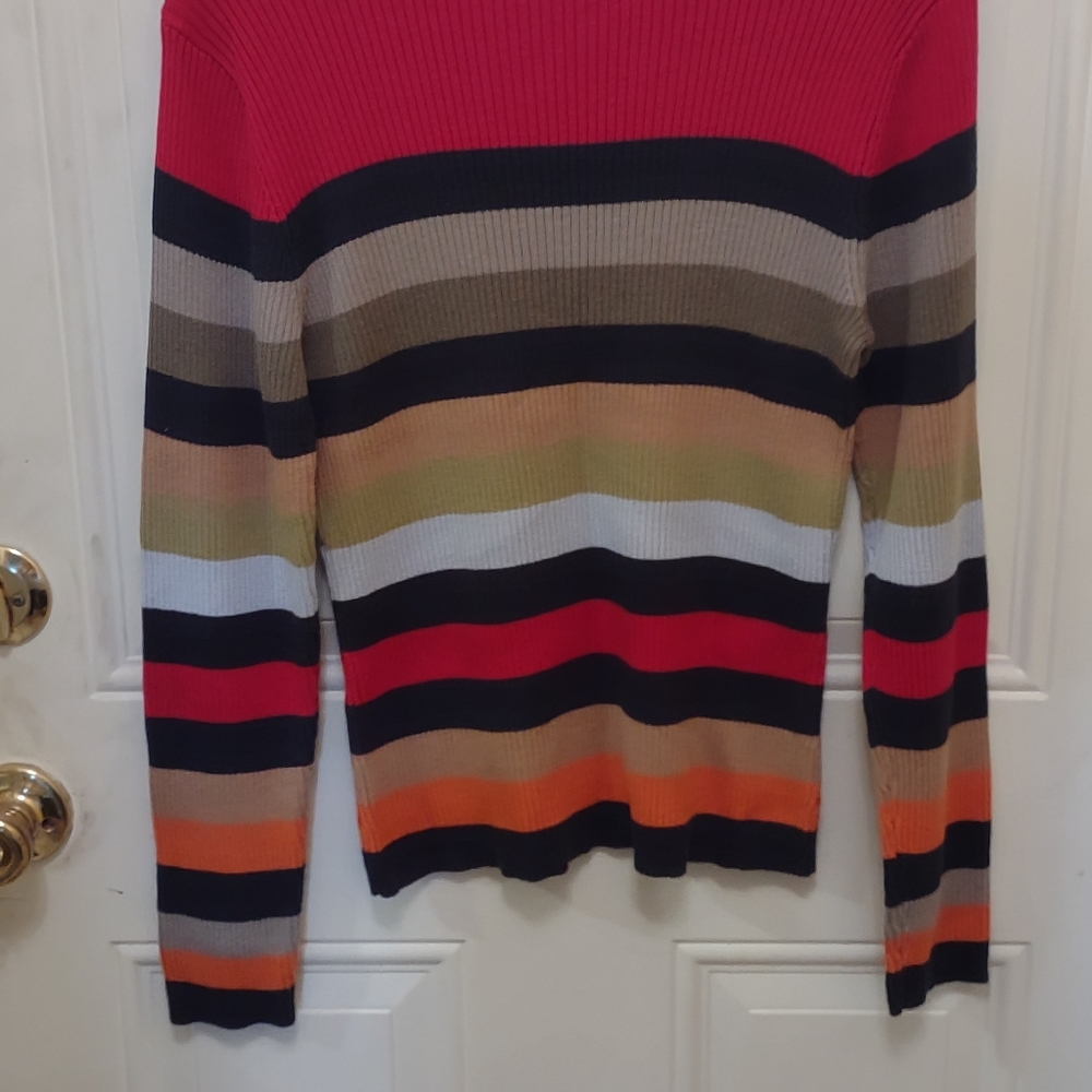 Sweater - Picture 3 of 3
